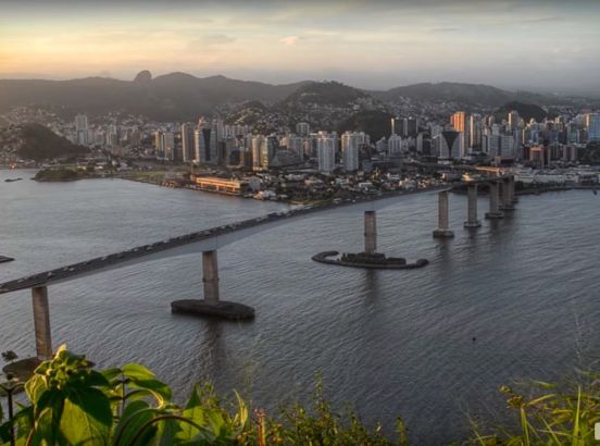 Vista da Terceira Ponte e Vitória