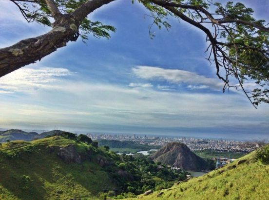 Travessia do Morro da Fonte Grande - 4 horas