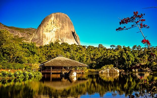 Pedra Azul - Por Juliana Lira Heringer Ferreira (Obra do próprio)